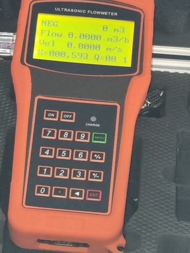 Debitmetru portabil ultrasonic – măsurare neinvazivă a debitului din conducte